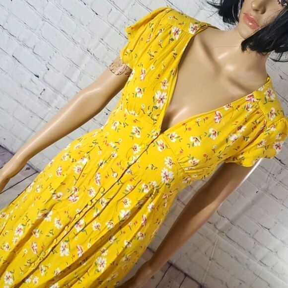 Urban Romantics Goldenrod Floral Print Plunge Neck Elastic Waist Spring Dress - Picture 5 of 15